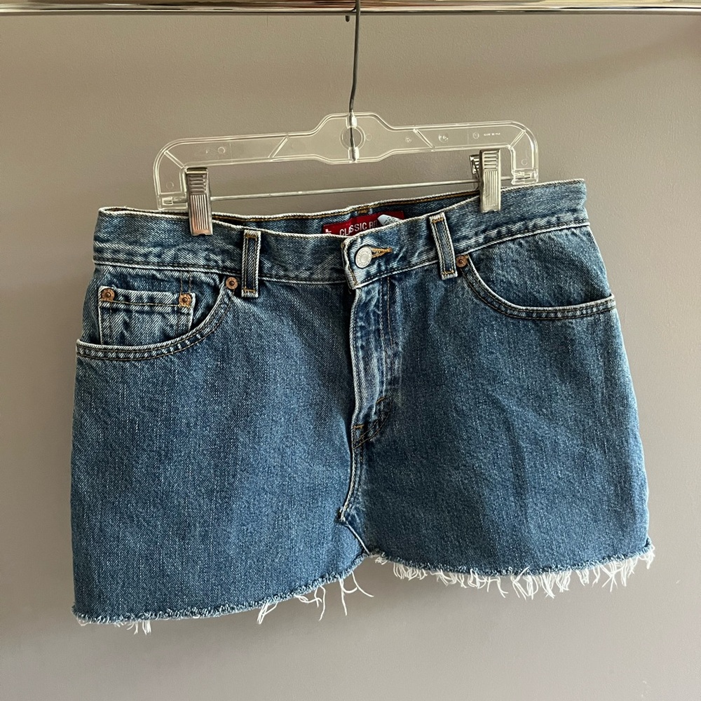 Levi’s  denim mini skirt size 6